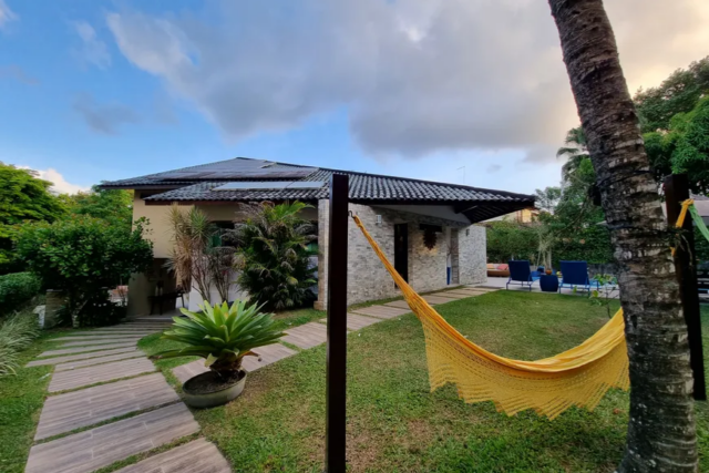 Casa de Condomínio com 5 Quartos em Aldeia com 244m²